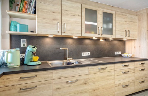 Bad Saulgau Apartment | Apartment kleine Auszeit with Shared Terrace, Garden, and Wi-Fi