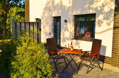 Ueckeritz Apartment | Apartment “Kleine Ecke” with Private Terrace, Garden, and Wi-Fi
