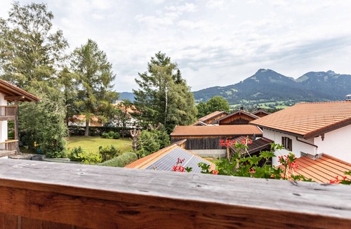 Fischbachau Apartment | Apartment 'Kuckucksnest' with Mountain View, Balcony & Wi-Fi