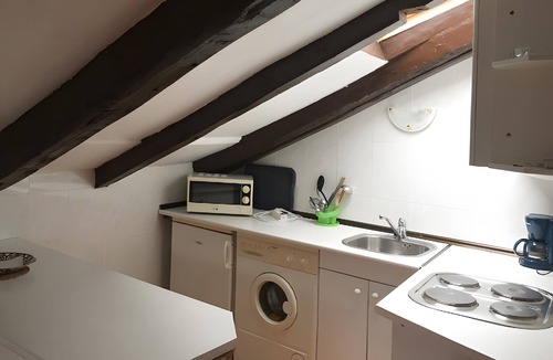 Celis Apartment | Apartment 'La Capellanía 2' with Mountain Views and Wi-Fi