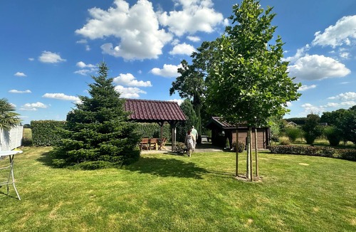 Erkelenz Apartment | Apartment “Land Leben 1” with Shared Terrace, Private Garden, and Wi-Fi