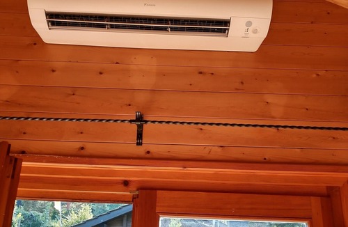 Leiberg Apartment | Apartment 'Landhaus - Holzhaus' with Mountain View, Wi-Fi and Air Conditioning