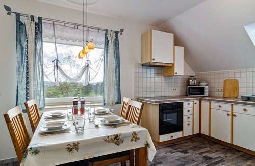 Laubbach Apartment | Apartment 'Laubbach' with Balcony and Wi-Fi