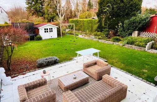 Unna Apartment | Apartment LilaMoon Unna Dortmund Flughafen Parkplatz Netflix Disney plus 80qm Erdgeschoss