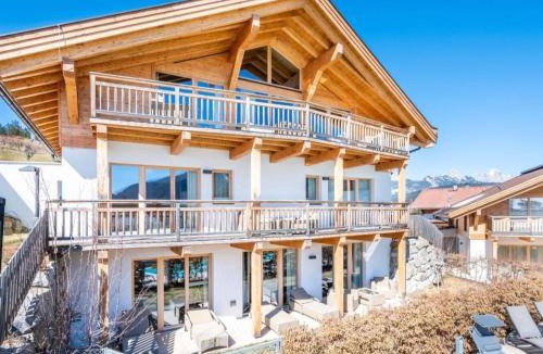 Seefeld in Tirol Apartment | Apartment Luxus Chalet Bergblick - zentral in Seefeld- Tirol by Interhome