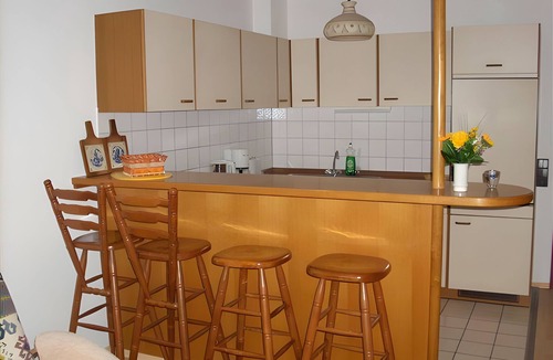 Wasserburg Apartment | Apartment 'Müller Dietrich' with Private Terrace and Shared Garden