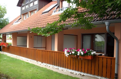 Wasserburg Apartment | Apartment 'Müller Dietrich' with Private Terrace and Shared Garden