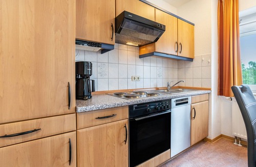 Binz Apartment | Apartment 'Mais. Ringstr. 21, 3.OG Rechts WE58' with Balcony and Wi-Fi