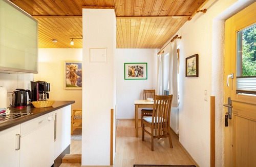 Weiler-Simmerberg Apartment | Apartment "Marie" with Garden & Wi-Fi