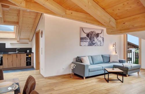 Unterammergau Apartment | Apartment Meditz with Mountain View, Balcony & Wi-Fi