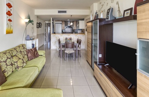 Roses Apartment | Apartment 'Milleni' with Sea Views, Wi-Fi and Air Conditioning