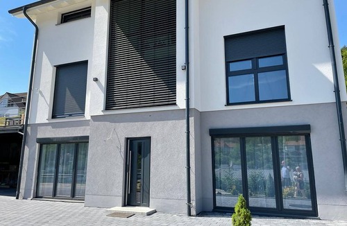 Unterleinleiter Apartment | Apartment 'Mira' with Mountain View, Private Terrace and Wi-Fi
