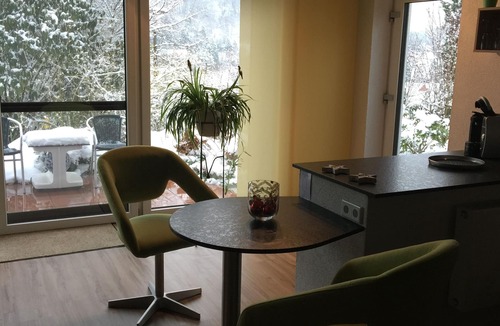 Burgthann Apartment | Apartment mit Burgblick im Grünen, Familie Held