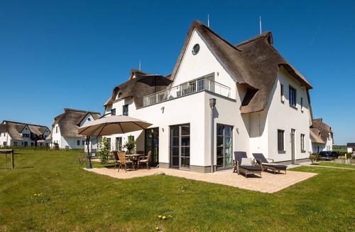 Stolpe b. Anklam Cottage | Apartment mit Terrasse - Johannes Brahms - Inseldomizil Stolpe - Urlaub Unter Reet auf Usedom