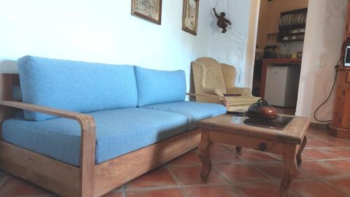 El Guincho Apartment | Apartment mit kleiner Innenhof-Terrasse im rustikalen Stil