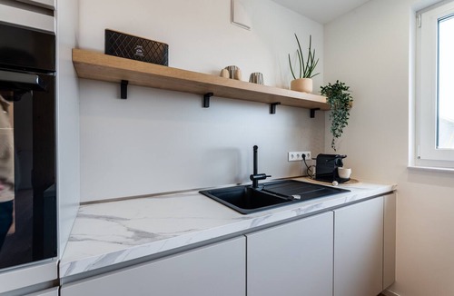 Hanichen Apartment | Apartment 'N8quartier' with Balcony, Wi-Fi and Air Conditioning