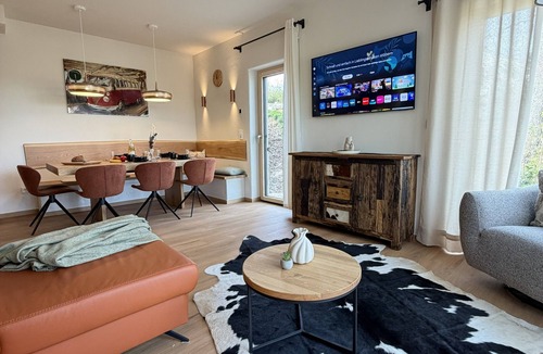 Memmelsdorf Apartment | Apartment near Bamberg: Modern new-build comfort for the whole family!