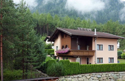 Sautens Apartment | Apartment near the ski area in Sautens