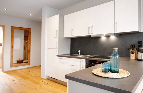 Herbertingen Apartment | Apartment 'Obstgarten' with Private Terrace and Wi-Fi