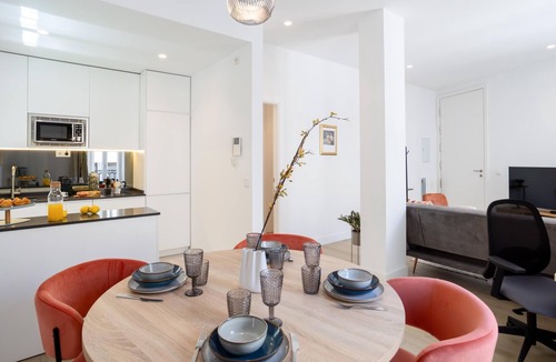Almagro Apartment | Apartment + Office area in Almagro, Madrid