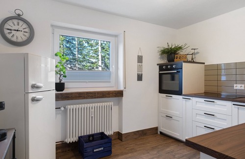 Neustadt Apartment | Apartment 'Panoramablick Und Ruhe' with Mountain View, Private Terrace and Wi-Fi