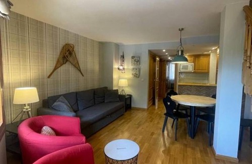 Panticosa Apartment | Apartment Panticosa, 4 bedrooms, 9 persons