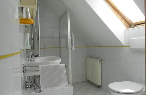 Herzogenaurach House | Apartment-Pension Schwalbennest