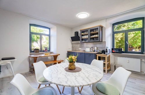 Kippenheim Apartment | Apartment 'Pfarrgarten' with Shared Garden and Wi-Fi