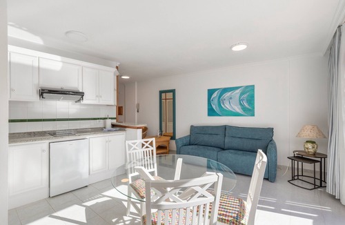 Puerto Naos Apartment | Apartment 'Playa Delphin 302' with Sea View, Balcony and Wi-Fi