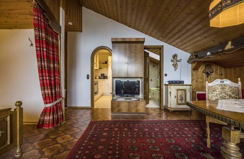Bayerisch Gmain Apartment | Apartment Predigtstuhl with balcony and mountain view, 45 sqm,