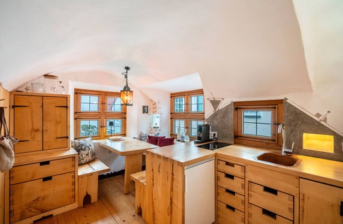Ebersberg District Apartment | Apartment 'Rathausgasse' with Balcony and Wi-Fi
