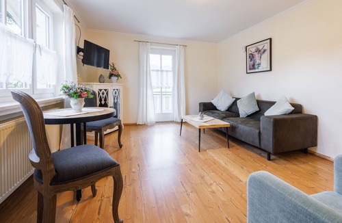 Ruhpolding Apartment | Apartment Rauschberg 48sqm, balcony, kitchen, 1 living room and 1 bedroom, WLAN, 3 persons