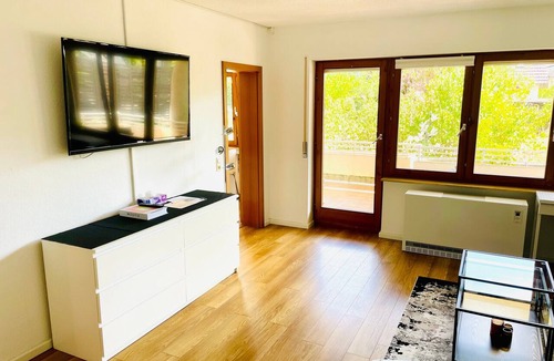 Kadelburg Apartment | Apartment 'Relax Holidays' with Private Terrace and Wi-Fi