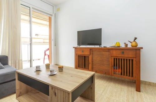 Creixell Apartment | Apartment Ronda Creixell by Interhome