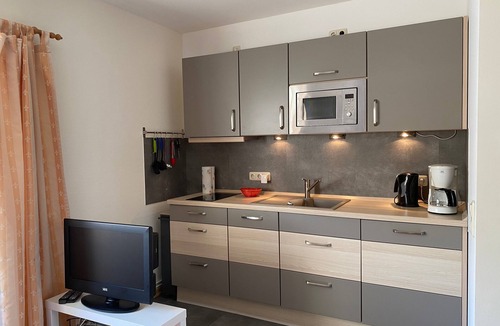 Freest Apartment | Apartment “Rudenblick” with Sea View, Private Terrace and Wi-Fi