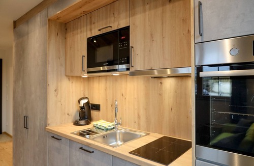 Muenchberg Apartment | Apartment-Rudolfstein-Mobility bath