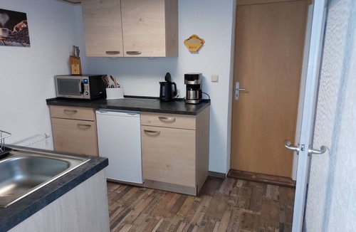 Struppen Apartment | Apartment "Sängerhöhe" with Private Terrace & Wi-Fi
