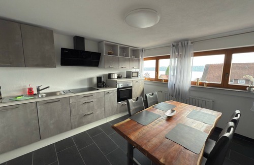 Sipplingen Apartment | Apartment 'Säntisblick, 65 Qm' with Balcony and Wi-Fi
