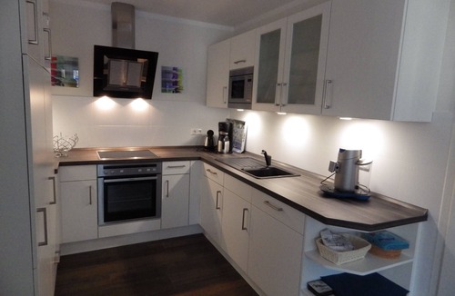 Seebad Bansin Condo | Apartment Schloonblick, central, 300 m beach, free WiFi, gas fireplace, 2 balconies