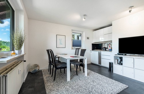 Egloffstein Apartment | Apartment 'Schlossblick' with Private Terrace, Balcony and Wi-Fi