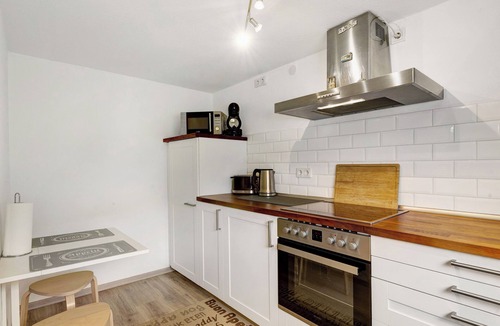 Kirchhundem Apartment | Apartment 'Schober' with Private Terrace, Shared Garden and Wi-Fi