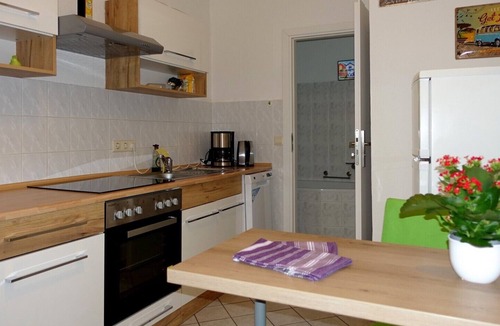Dohna Apartment | Apartment 'Schöne 2 Raumwng' with Balcony and Wi-Fi