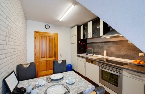 Schwerte Apartment | Apartment 'Schwerter Altstadt Fewo 1' with Wi-Fi
