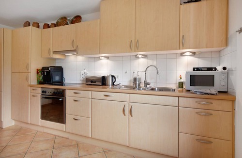 Muellheim Apartment | Apartment 'Secret Garden' – Pet-Friendly, Private Terrace, Sauna, Bike Storage, EV Charging