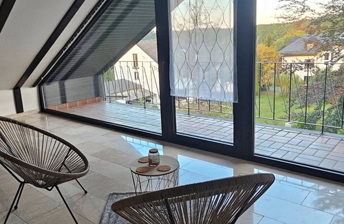 Lichtenberg Apartment | Apartment 'Seeglück' with Private Garden and Balcony