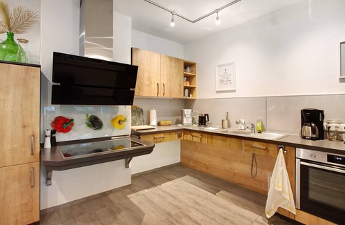 Neheim Apartment | Apartment "Stadt Land Fluss Plus" with Private Terrace and Wi-Fi