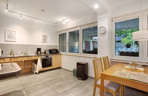 Neheim Apartment | Apartment "Stadt Land Fluss Plus" with Private Terrace and Wi-Fi