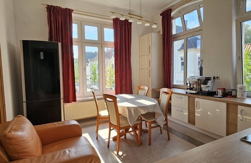 Donnerschwee Apartment | Apartment 'Stadtvilla 4 Zimmer 2 Bäder 130 Qm' with Private Terrace, Balcony and Wi-Fi