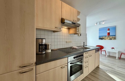 Travemuende Apartment | Apartment 'Traveperle 1' with Private Terrace and Wi-Fi