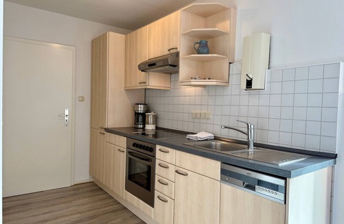 Travemuende Apartment | Apartment 'Traveperle 1' with Private Terrace and Wi-Fi